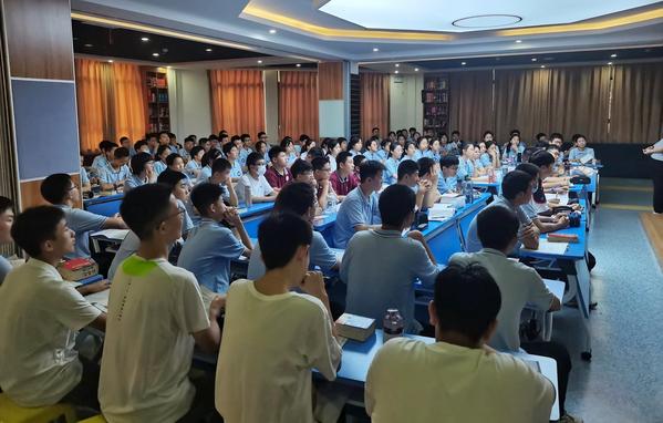 探秘科学 成就未来 (3)